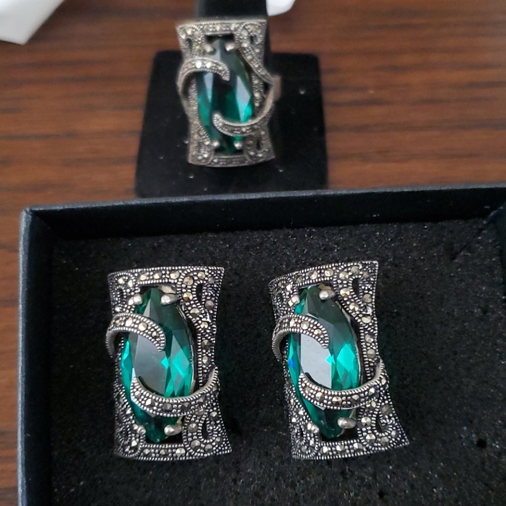 STERLING SILVER MARCASITE GREEN STONE EARRINGS